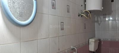 Bathroom Image of 1300 Sq.ft 3 BHK Apartment / Flat for rent in Vinayaka Residency, Chinnapanna Halli Bengaluru for Rs. 49500