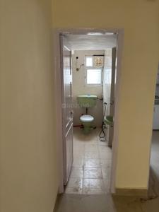 Bathroom Image of 1200 Sq.ft 3 BHK Apartment / Flat for rent in Kalu Sarai New Delhi for Rs. 55000