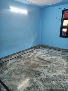 Bedroom Image of 700 Sq.ft 2 BHK Builder Floor for rent in Uttam Nagar New Delhi for Rs. 10000