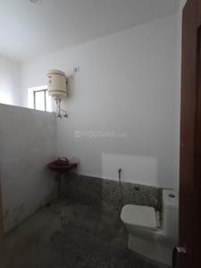 Bathroom Image of 1200 Sq.ft 2 BHK Apartment / Flat for rent in Eldeco Greens, Gomti Nagar Lucknow for Rs. 26000