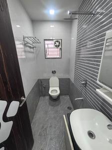 Bathroom Image of 1550 Sq.ft 3 BHK Apartment / Flat for rent in Pratap Nagar Nagpur for Rs. 38000