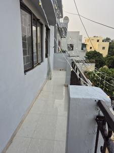 Balcony Image of 1400 Sq.ft 3 BHK Apartment / Flat for sale in Mayur Vihar Phase 1 New Delhi for Rs. 19000000
