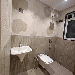 Bathroom Image of 480 Sq.ft 1 BHK Apartment / Flat for sale in Sky Annex, Chembur Mumbai for Rs. 9500000