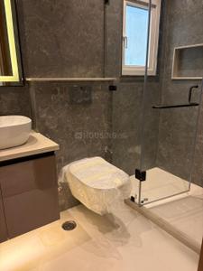 Bathroom Image of 1500 Sq.ft 3 BHK Builder Floor for sale in Green Wood Luxury Floors, Sector 45 Gurgaon for Rs. 33000000