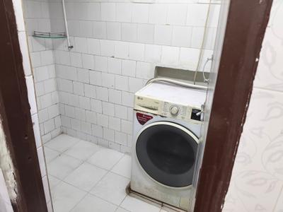 Bathroom Image of 661 Sq.ft 1 BHK Apartment / Flat for rent in Ram Society, Yerawada Pune for Rs. 24000