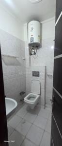 Bathroom Image of 915 Sq.ft 3 BHK Builder Floor for rent in Sector 15 Dwarka New Delhi for Rs. 26500