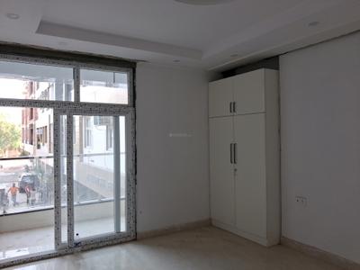 Bedroom Image of 1900 Sq.ft 4 BHK Apartment / Flat for sale in Malik Hindustan Apartment, Sector 104 Noida for Rs. 8100000
