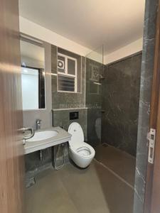 Bathroom Image of 2415 Sq.ft 4 BHK Apartment / Flat for sale in Adyar Chennai for Rs. 50000000