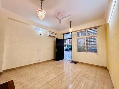 Living Room Image of 2500 Sq.ft 4.5 BHK Villa for sale in Amrapali Dream Valley, Noida Extension Greater Noida for Rs. 31000000