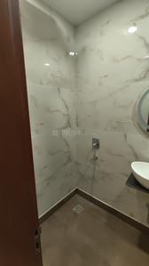 Bathroom Image of 950 Sq.ft 2 BHK Independent House for rent in Lajpat Nagar New Delhi for Rs. 60000
