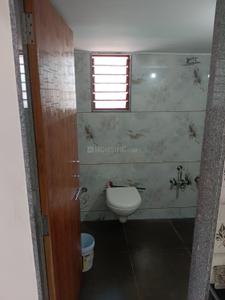 Bathroom Image of 900 Sq.ft 1 BHK Independent House for rent in Sector 25 Gandhinagar for Rs. 20000