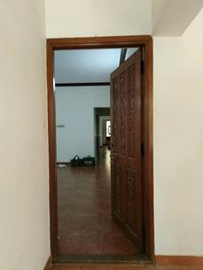 Main Entrance Image of 1600 Sq.ft 2 BHK Builder Floor for rent in Saligramam Chennai for Rs. 38000