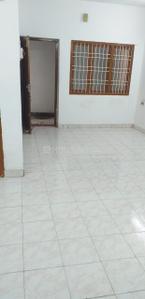 Hall Image of 735 Sq.ft 2 BHK Apartment / Flat for rent in  Prashanth Manor, Vadapalani Chennai for Rs. 15000