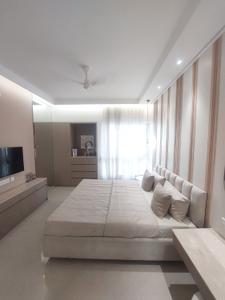Bedroom Image of 1455 Sq.ft 3 BHK Apartment / Flat for sale in Rohan Saroha, Bhugaon Pune for Rs. 10100000