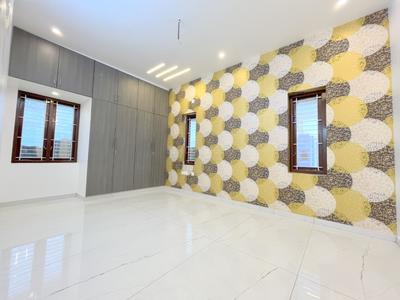 Bedroom Image of 4500 Sq.ft 4 BHK Independent House for sale in Uthandi Chennai for Rs. 30000000