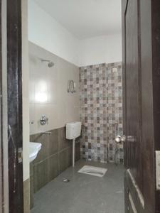 Common Bathroom Image of 2100 Sq.ft 4 BHK Apartment / Flat for rent in CGEWHO Kendriya Vihar, Phi II Greater Noida for Rs. 24000