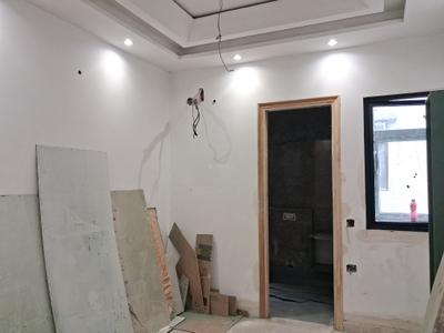 Bedroom Image of 1350 Sq.ft 3 BHK Builder Floor for sale in Paschim Vihar New Delhi for Rs. 27500000