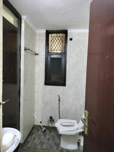 Common Bathroom Two Image of 1800 Sq.ft 3 BHK Apartment / Flat for rent in Satyam Apartment by Satyam Developers , Sector 18 Dwarka New Delhi for Rs. 49000