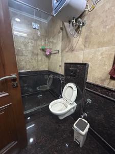 Bathroom Image of 3000 Sq.ft 4 BHK Builder Floor for sale in Kailash Colony New Delhi for Rs. 65000000