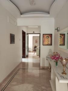 Hall Image of 5400 Sq.ft 4 BHK Builder Floor for sale in Navjeevan Vihar New Delhi for Rs. 85000000