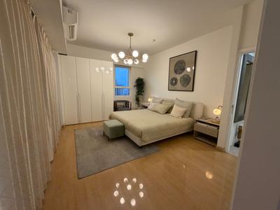 Bedroom Image of 1752 Sq.ft 2 BHK Apartment / Flat for rent in DLF One Midtown, Karampura New Delhi for Rs. 72000