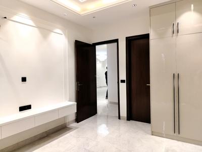 Bedroom Image of 2500 Sq.ft 4 BHK Builder Floor for sale in Sector 67 Gurgaon for Rs. 24000000