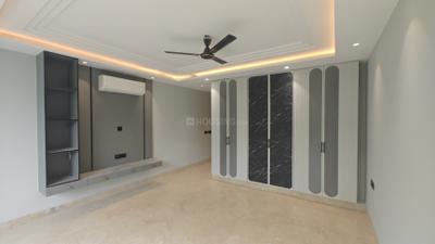 Bedroom Image of 2228 Sq.ft 4 BHK Builder Floor for sale in Pushpanjali New Delhi for Rs. 50000000