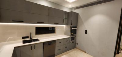 Bathroom Image of 4000 Sq.ft 6 BHK Villa for rent in Hazratganj Lucknow for Rs. 150000