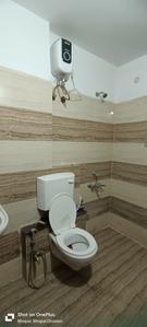 Bathroom Image of 1250 Sq.ft 3 BHK Apartment / Flat for rent in Agrawal Sagar Landmark, Ayodhya Bypass Bhopal for Rs. 16000