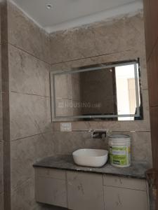 Bathroom Image of 2400 Sq.ft 3 BHK Builder Floor for sale in Sarvapriya Vihar New Delhi for Rs. 82500000
