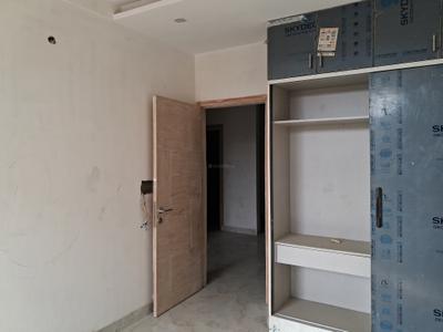 Bedroom Image of 1350 Sq.ft 3 BHK Apartment / Flat for sale in Avenue 1, Sector 73 Noida for Rs. 5150000
