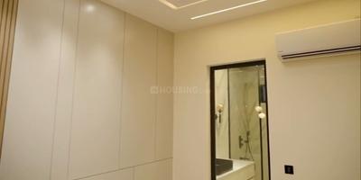 Bedroom Image of 3000 Sq.ft 4 BHK Builder Floor for sale in Janakpuri New Delhi for Rs. 80000000
