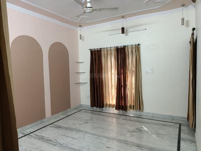 Bedroom Image of 1180 Sq.ft 2 BHK Builder Floor for rent in Gomti Nagar Lucknow for Rs. 18000