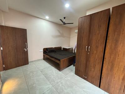1 RK Independent Builder Floor