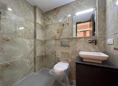 Bathroom Image of 2000 Sq.ft 3 BHK Builder Floor for sale in Ridhi Homes Greenfield Floors, Green Field Colony Faridabad for Rs. 15000000