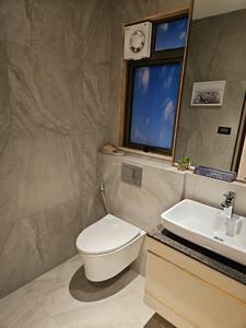Common Bathroom Image of 985 Sq.ft 2 BHK Apartment / Flat for sale in Byculla Mumbai for Rs. 29000000