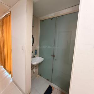 Bathroom Image of 1050 Sq.ft 2 BHK Apartment / Flat for rent in Ghorpadi Pune for Rs. 25000