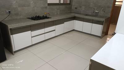Kitchen Image of 7025 Sq.ft 4 BHK Independent House for sale in Goyal Vernis, Shela Ahmedabad for Rs. 120000000