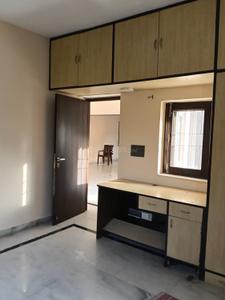 Bedroom Image of 1400 Sq.ft 2 BHK Apartment / Flat for rent in Gangotri Enclave , Alaknanda New Delhi for Rs. 60000