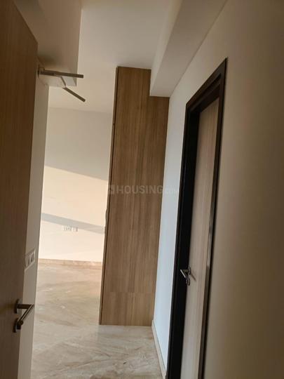 L And T Emerald Isle T10 Main Image 1