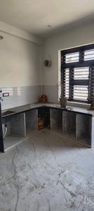 Kitchen Image of 650 Sq.ft 2.5 BHK Independent House for rent in Bichpuri Agra for Rs. 9000