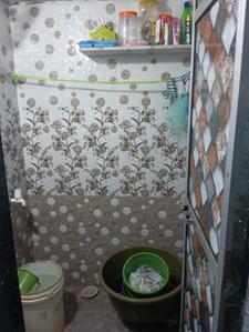 Bathroom Image of 700 Sq.ft 5 BHK Independent House for sale in Dharavi Mumbai for Rs. 4600000