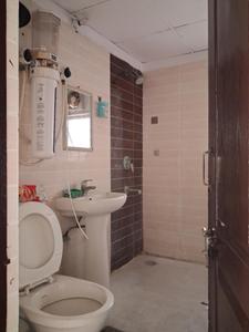 Common Bathroom Image of 1320 Sq.ft 3 BHK Apartment / Flat for sale in Amrapali Zodiac, Sector 120 Noida for Rs. 12000000
