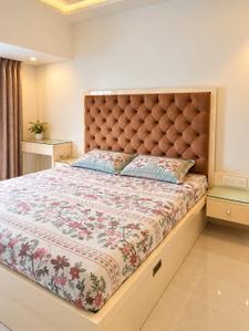 Bedroom Image of 1095 Sq.ft 2 BHK Apartment / Flat for sale in Evershine Cosmic, Andheri West Mumbai for Rs. 35000000