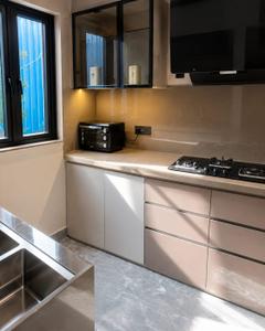 Kitchen Image of 1026 Sq.ft 3 BHK Apartment / Flat for sale in Bhawani Paraiso, New Town Kolkata for Rs. 14000000