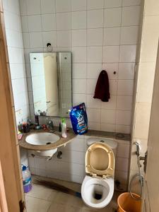 Bathroom Image of 1525 Sq.ft 2 BHK Apartment / Flat for sale in Unitech Habitat, Sector PI Greater Noida for Rs. 9500000