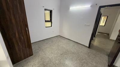 Bedroom Image of 1800 Sq.ft 3 BHK Apartment / Flat for rent in Sector 10A Gurgaon for Rs. 37000