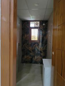 Common Bathroom Image of 1850 Sq.ft 4 BHK Builder Floor for sale in Vaishali Ghaziabad for Rs. 24050238