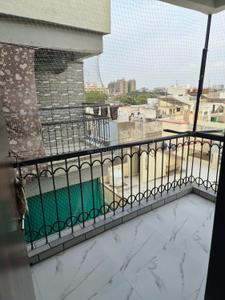 Balcony Image of 700 Sq.ft 1 BHK Apartment / Flat for rent in Ghatlodiya Ahmedabad for Rs. 17000