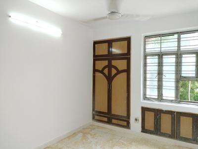 Bedroom Image of 1822 Sq.ft 3 BHK Apartment / Flat for sale in Golden Heights Apartments, Sector 12 Dwarka New Delhi for Rs. 27000000
